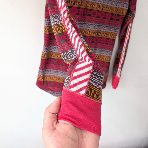 Helly Hansen Women's Holiday Patterned Long Sleeve Base Layer ~ Size Medium - Picture 4 of 9